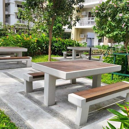 The Atherton- Spacious Modern Condo Unit In Paranaque Near The Airport, Makati, Bgc And Highways Paranaque City Exterior photo